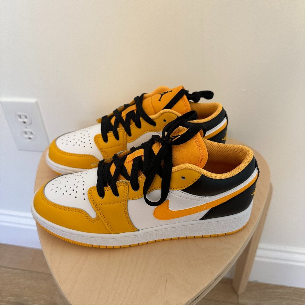 Air Jordan 1 Low